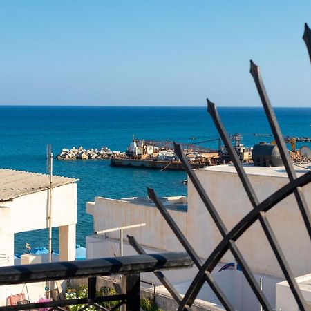 Lovely Sea View Apartment At The Heart Of The Town Иерапетра Экстерьер фото