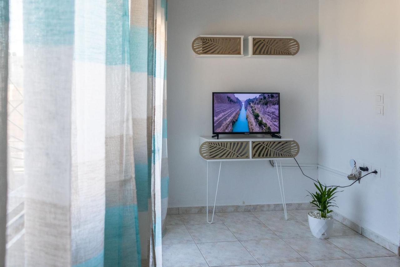 Lovely Sea View Apartment At The Heart Of The Town Иерапетра Экстерьер фото