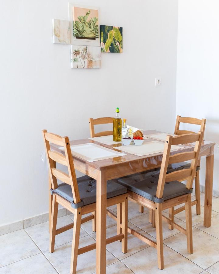 Lovely Sea View Apartment At The Heart Of The Town Иерапетра Экстерьер фото
