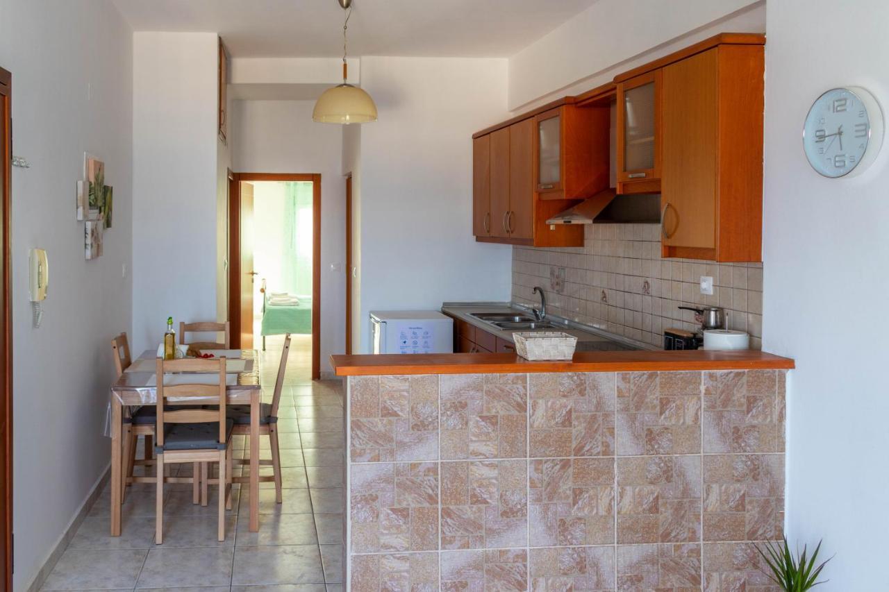 Lovely Sea View Apartment At The Heart Of The Town Иерапетра Экстерьер фото